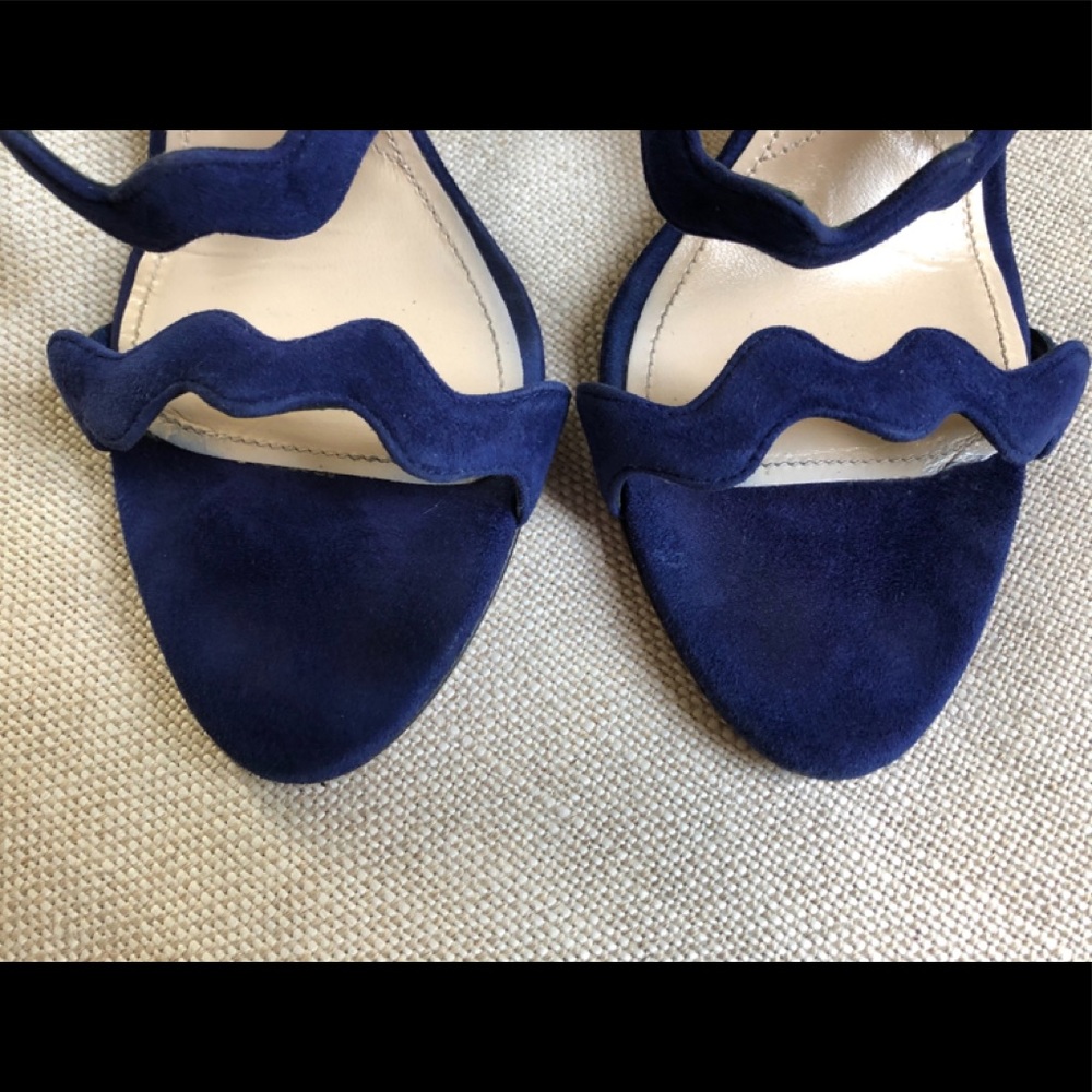 Prada Scalloped Sandals Blue Suede Heel Buckle US 8 - Picture 8 of 8